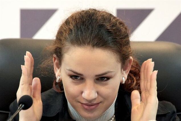 Эксперт рассказал, кому выгоден скандал с отстранением Оробец от выборов