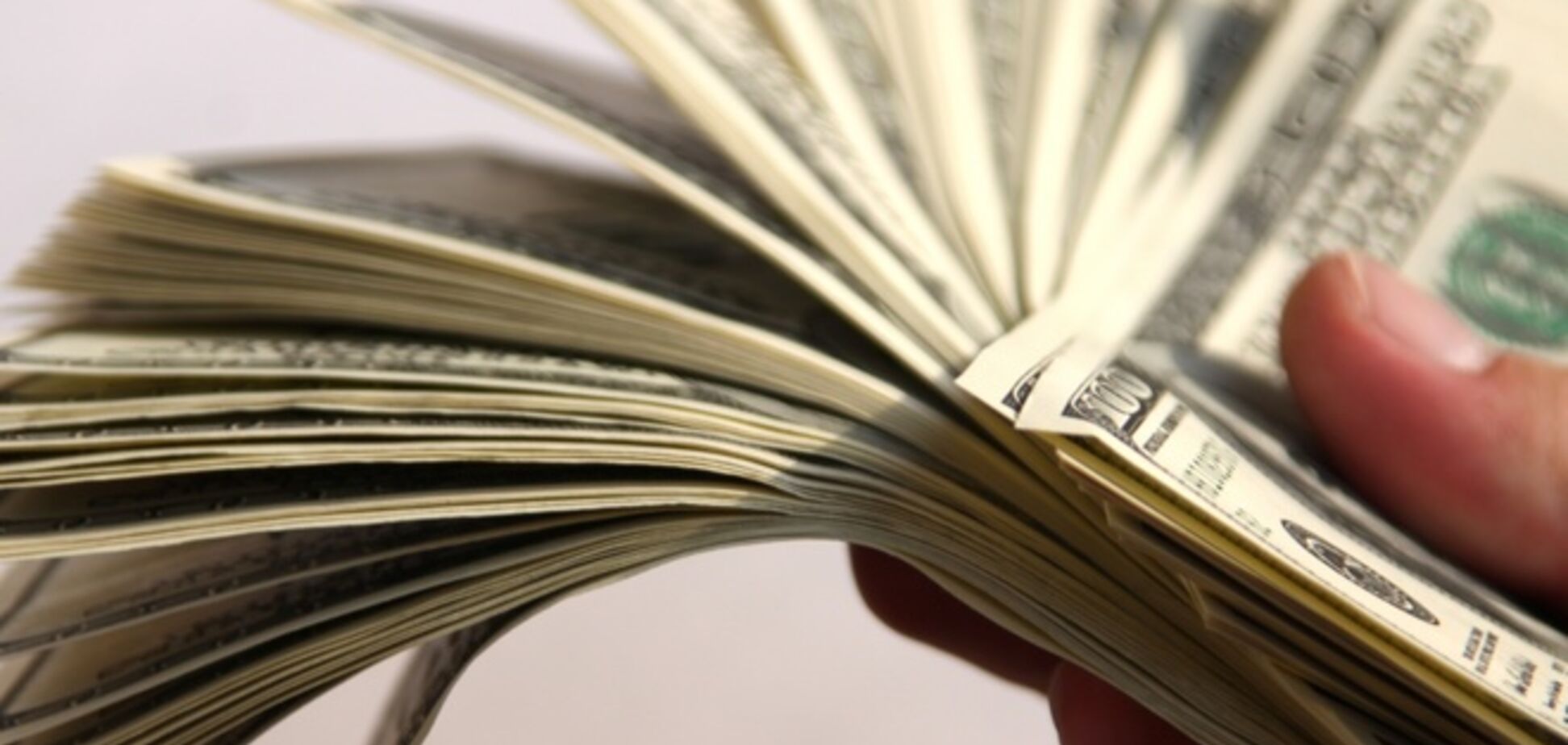 Валютные кредиты украинцев могут перевести в гривню