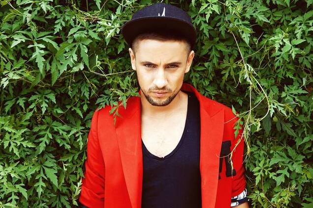 Монатик спел про лучшую жизнь для Украины