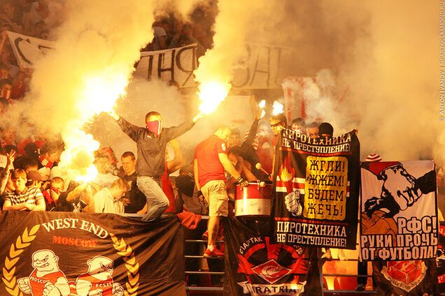 В Подмосковье полиция задержала из-за траурного митинга более 40 ультрас