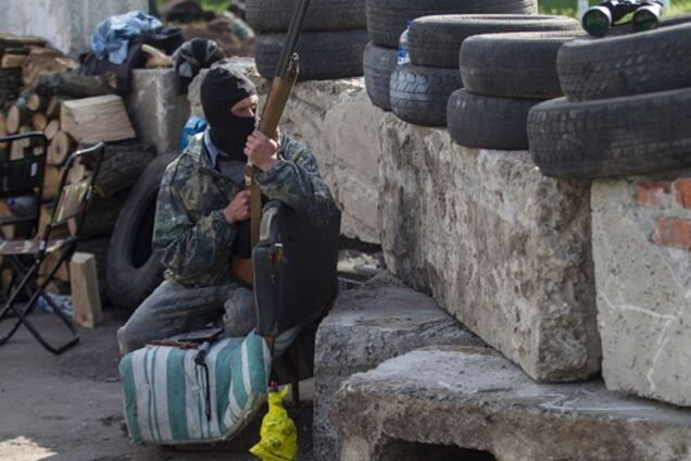 В Славянске слышали мощные взрывы и стрельбу