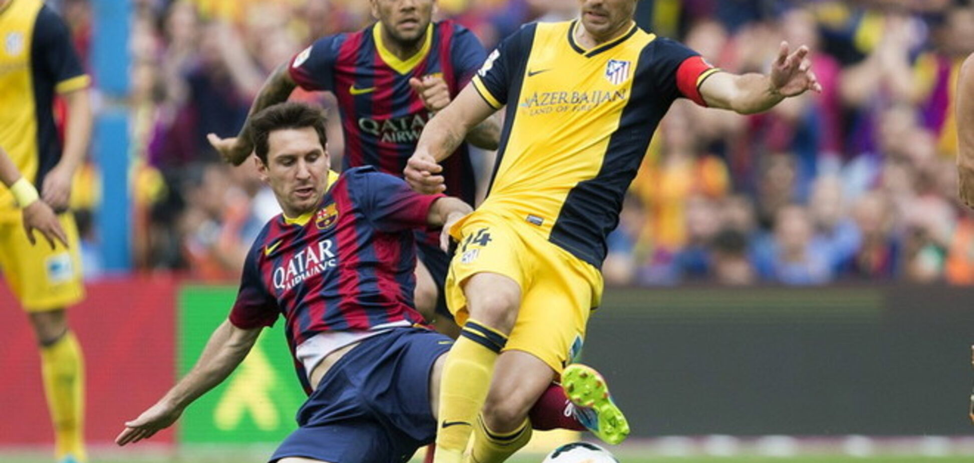 'Барселона' уступила чемпионство 'Атлетико'