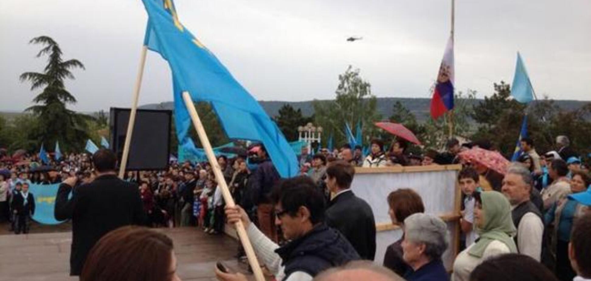 Несмотря на запреты, в Симферополе на митинг собралось около 20 тыс. крымских татар