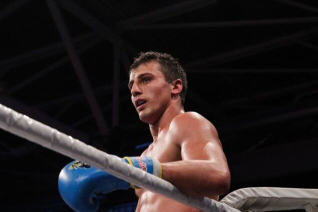 Гвоздик добыл вторую победу в профессиональном боксе