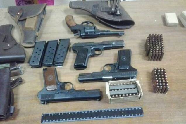 В Киеве задержали банду, снабжавшую оружием террористов на востоке