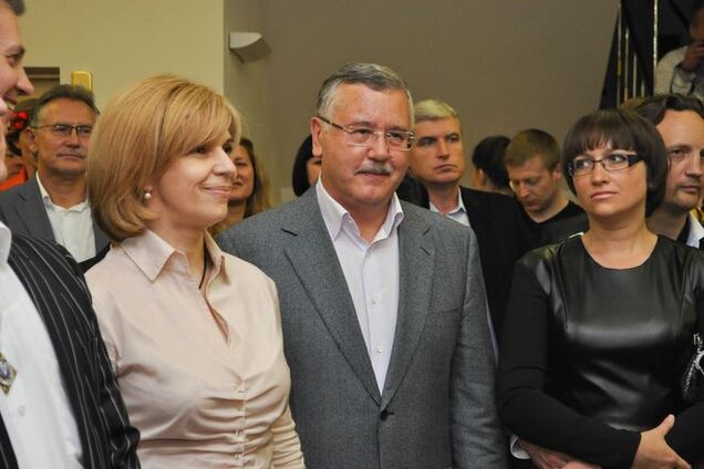 Гриценко и Богомолец вместе тусовались на открытии выставки про Майдан