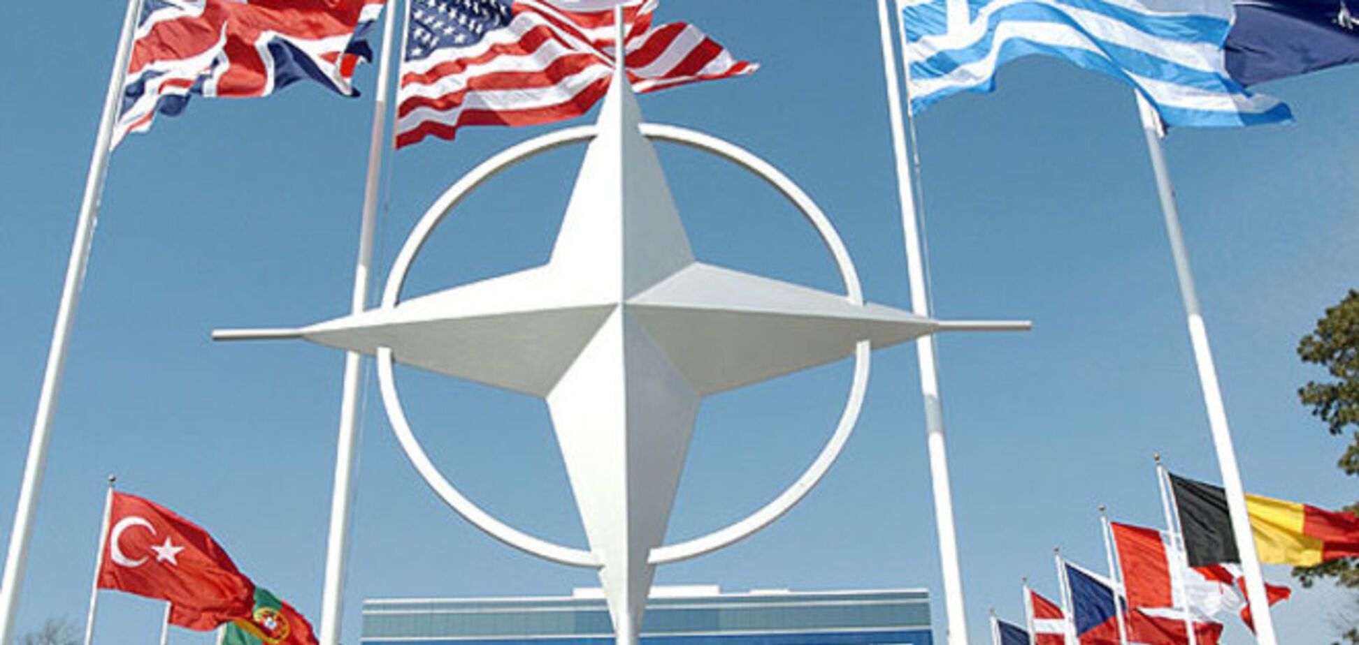 РФ инициирует встречу с НАТО из-за ситуации на востоке Украины