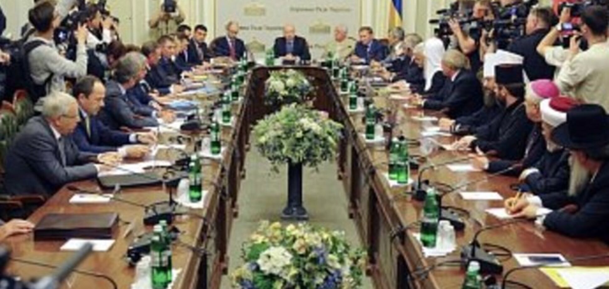 Третий круглый стол национального единства проведут в Донецке