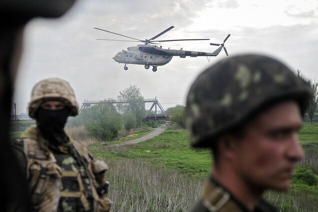 В Славянске террористы из жилых кварталов обстреляли силовиков: есть раненые