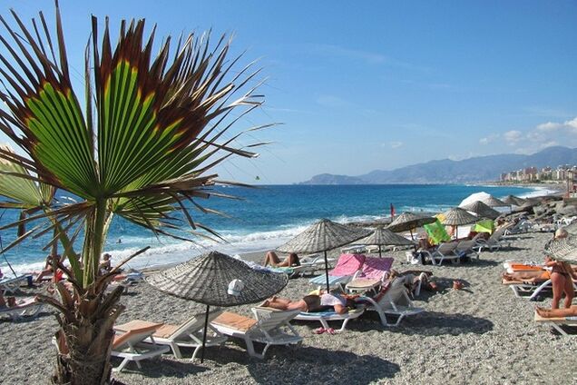 Эксперты подсчитали, что отдохнуть в Турции дешевле, чем в Крыму