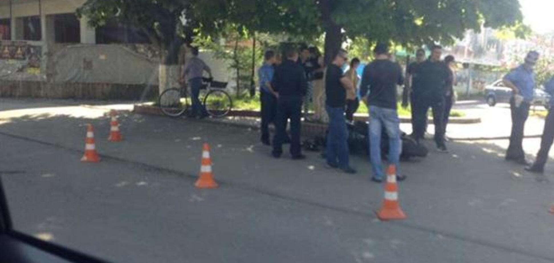 В Ужгороде мотоциклист сбил школьника