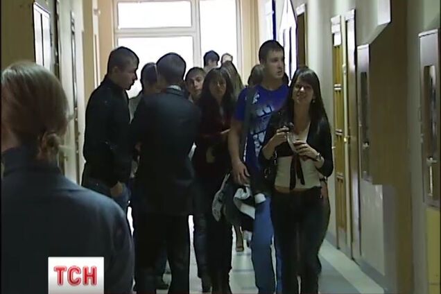 Абітурієнти Донбасу проходитимуть ЗНО на місяць пізніше