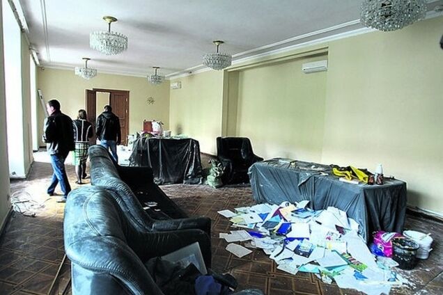 В КГГА разбираются, кто заплатит майдановцам за ремонт здания