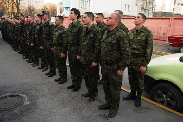 На Днепропетровщине нет отбоя от желающих служить в батальонах обороны