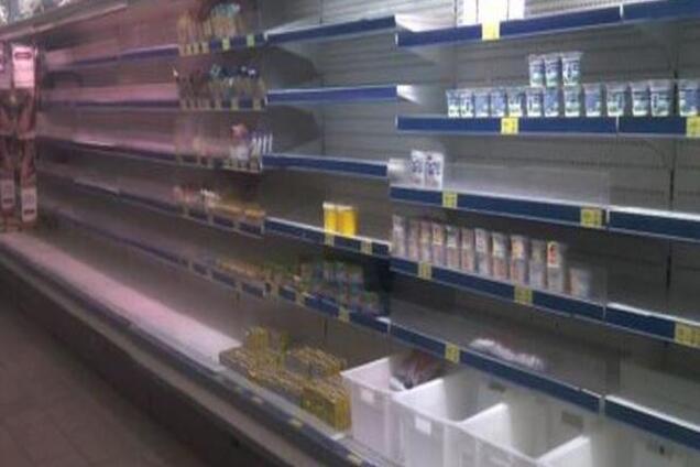 У Криму в магазинах закінчилися продукти. Фотофакт