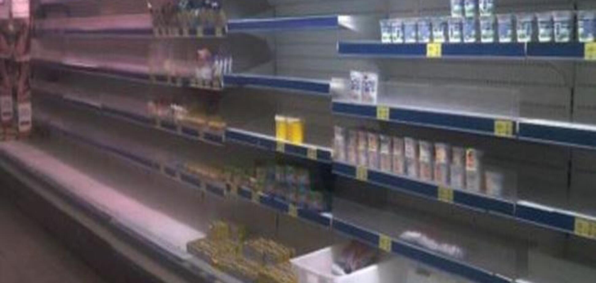В Крыму в магазинах закончились продукты. Фотофакт