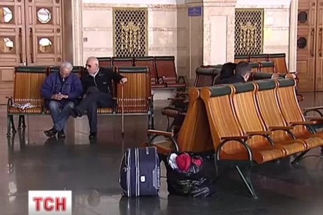 Ж/д билеты в Крым на лето не продают, автобусы из Киева отменили