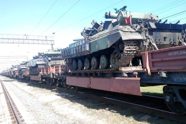 Россия не спешит отдавать военную технику из аннексированного Крыма