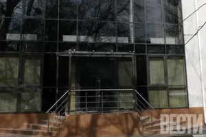 10 сотрудников "Вестей" не выпускают из редакции