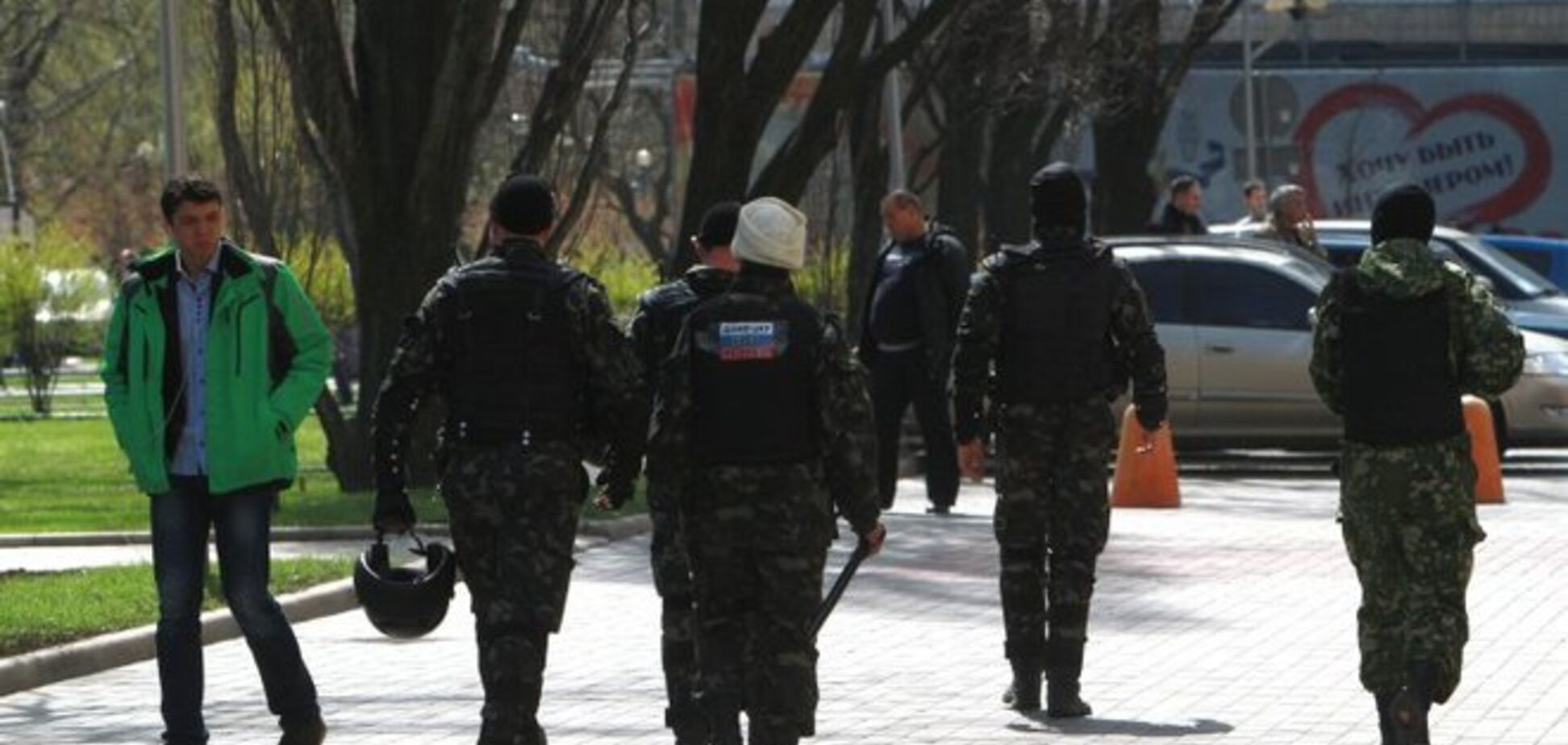 Пособники террористов от имени Донецкой ОГА пугают вводом войск и требуют отпустить людей домой