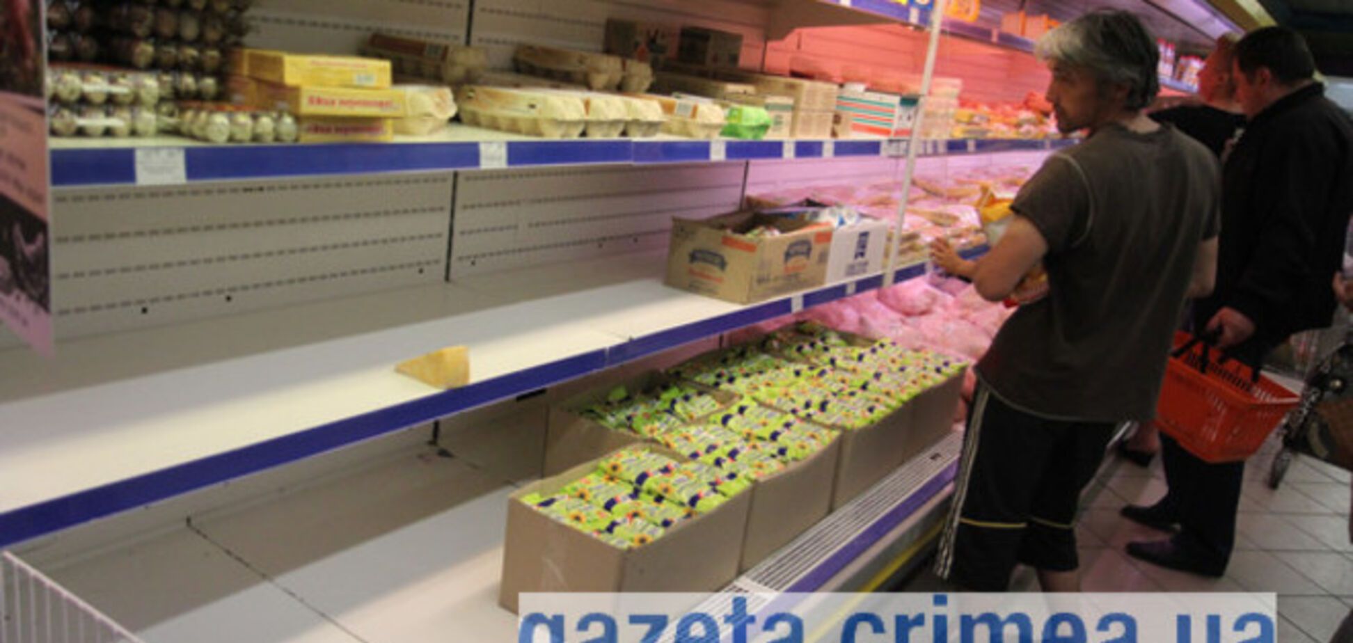 Кримчанам пояснили, чому в супермаркетах немає молока та інших українських товарів