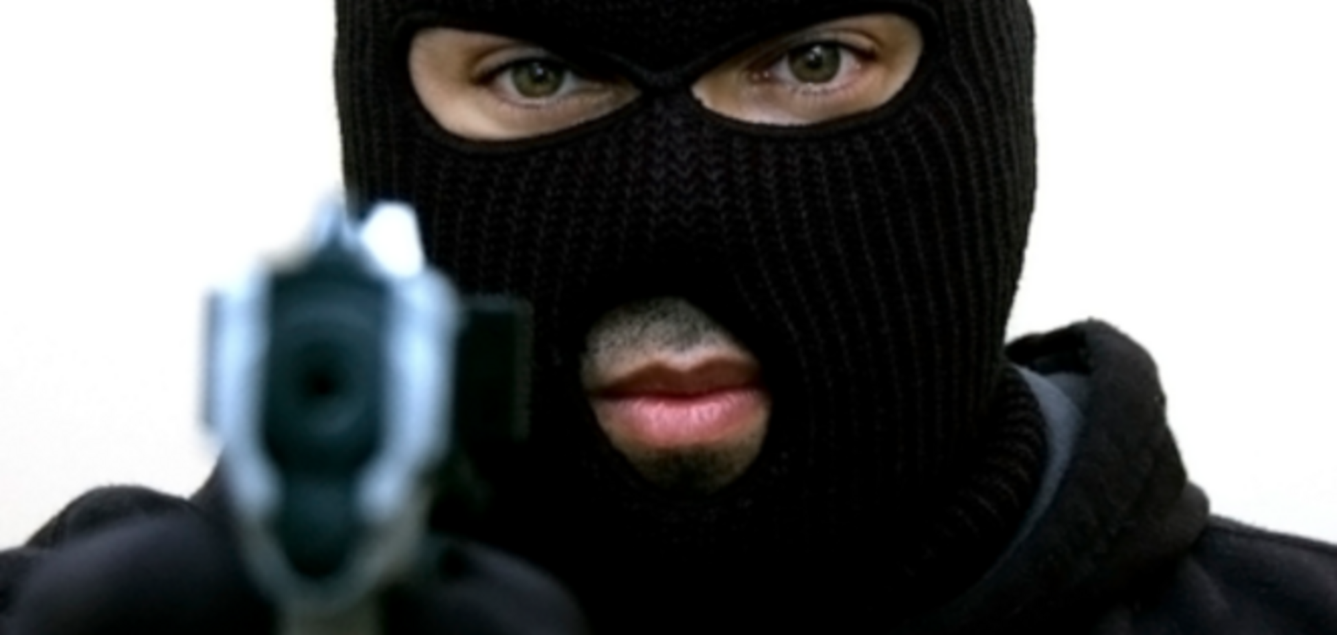 Террористы из 'ДНР' ограбили 'Оболонь' в Донецке