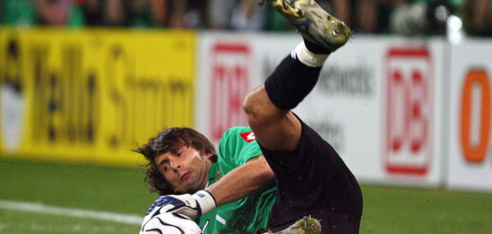 Шовковский продлил контракт с 'Динамо'