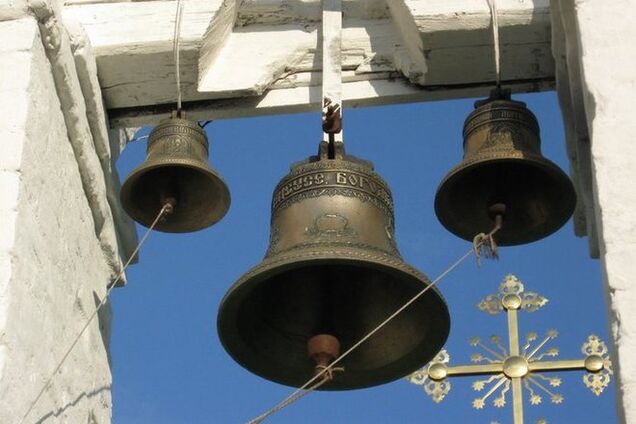 В Луганске по всему городу звонят колокола