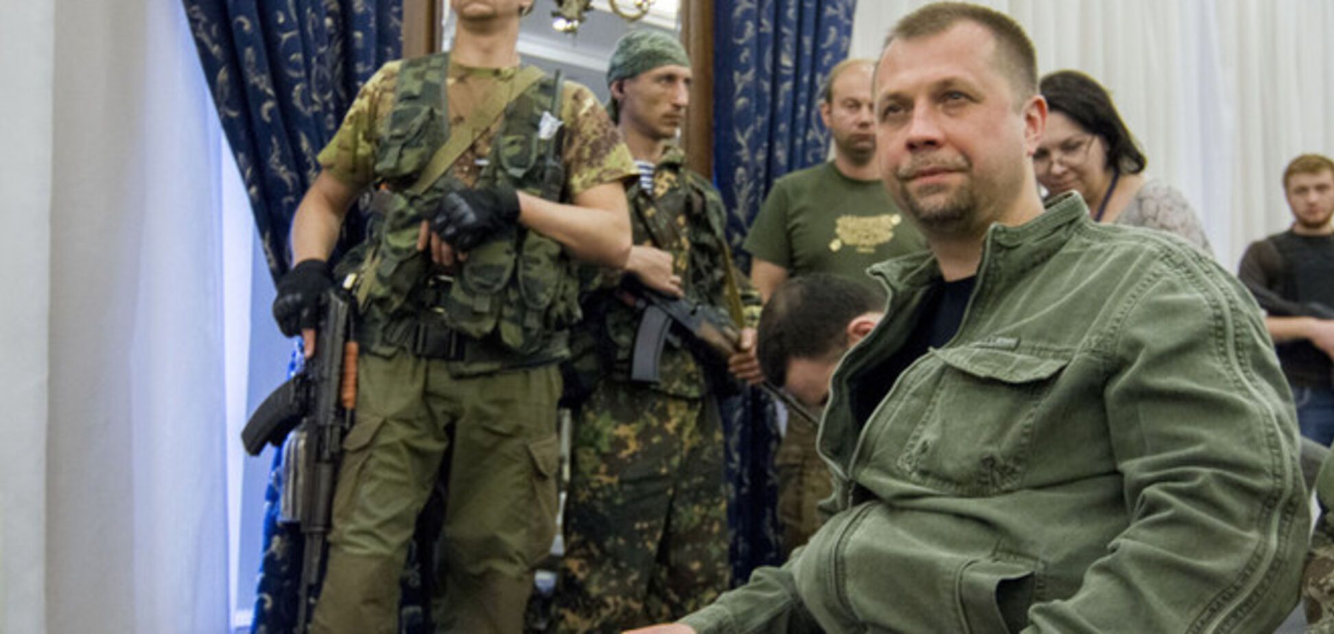 У Донецьку озброєні люди зайняли будівлю одного з телеканалів