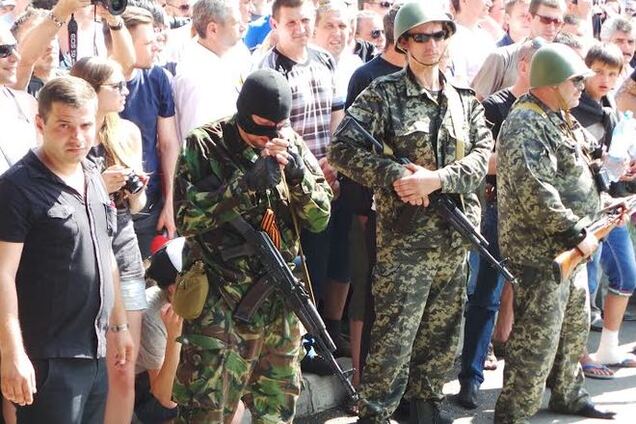 В Донецке в резиденции Ахметова проходят переговоры с руководством 'ДНР' - СМИ