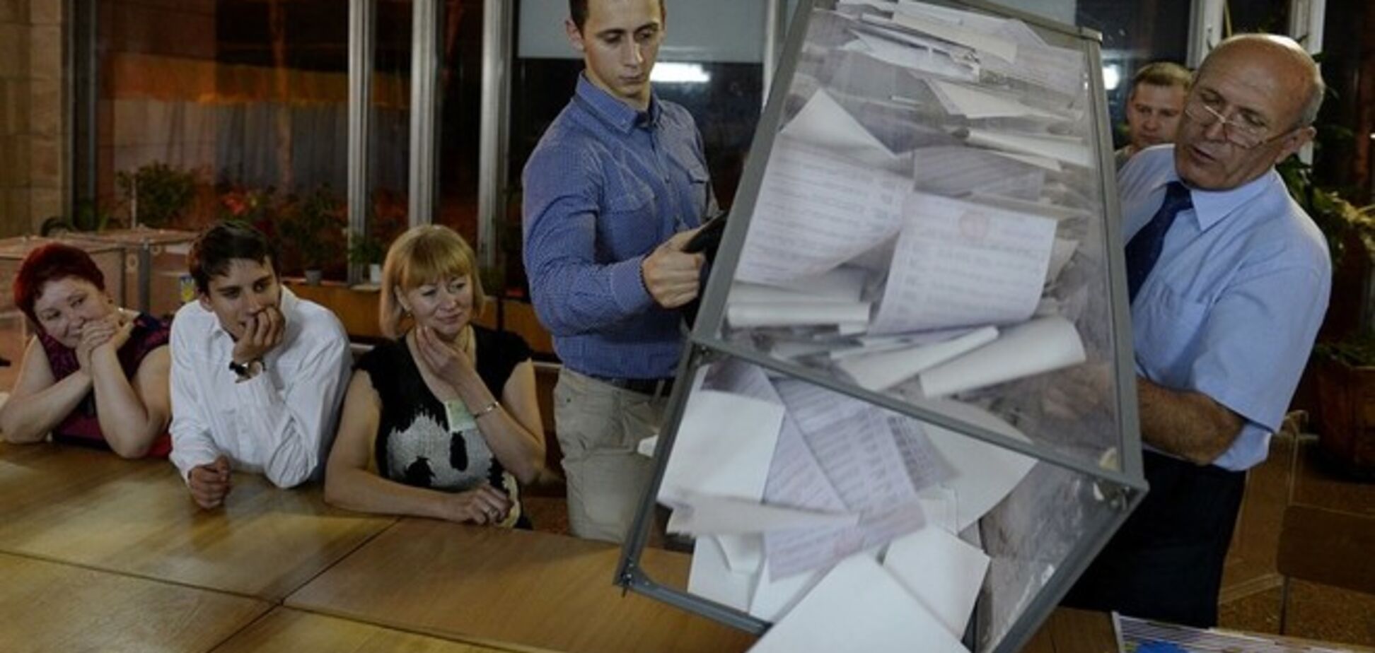 Міжнародні спостерігачі не побачили серйозних порушень на виборах в Україні 