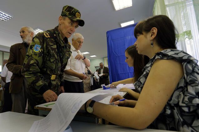 На востоке Украины голосуют только в 9 округах - ЦИК