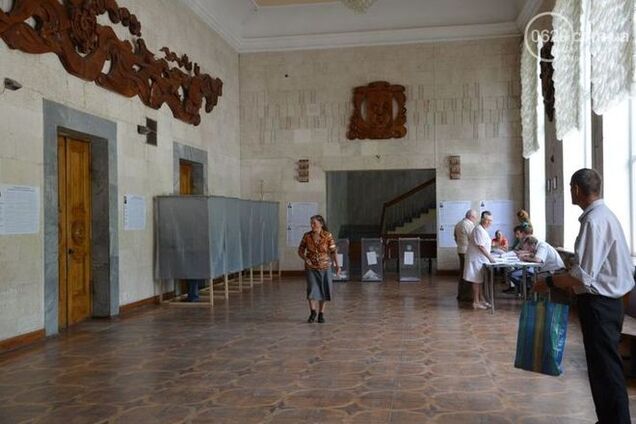 У Маріуполі та Харкові спостерігається низька активність виборців