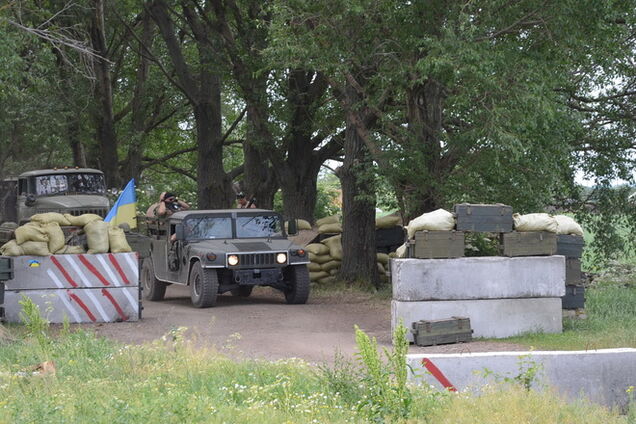 Селезнев: блокпост под Славянском обстреляли трижды. Видеофакт