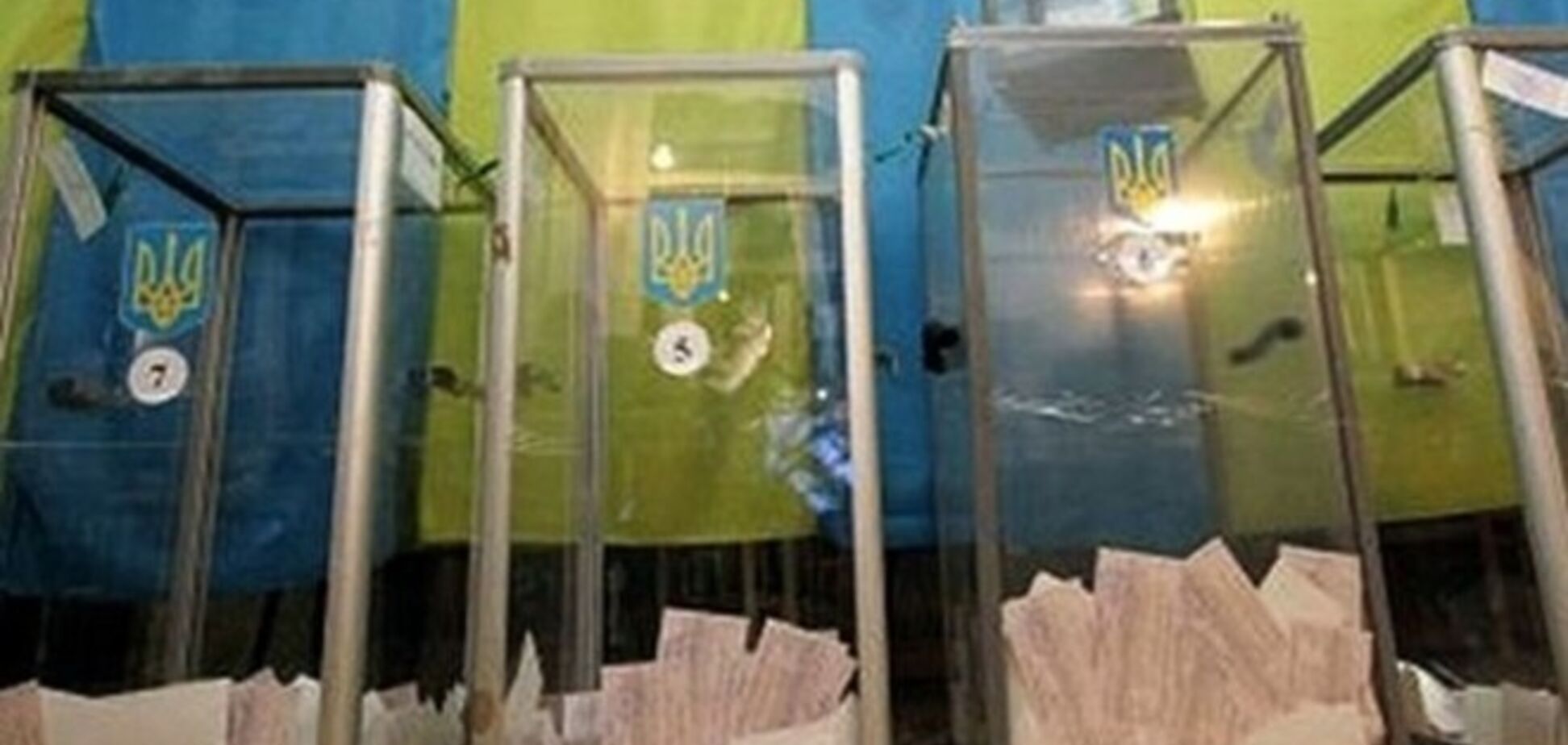 На Донбасі терористи зламали руку співробітниці виборчкому