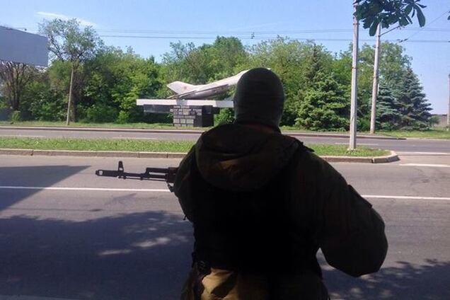 АТО в Донецке: авиация ведет стрельбу