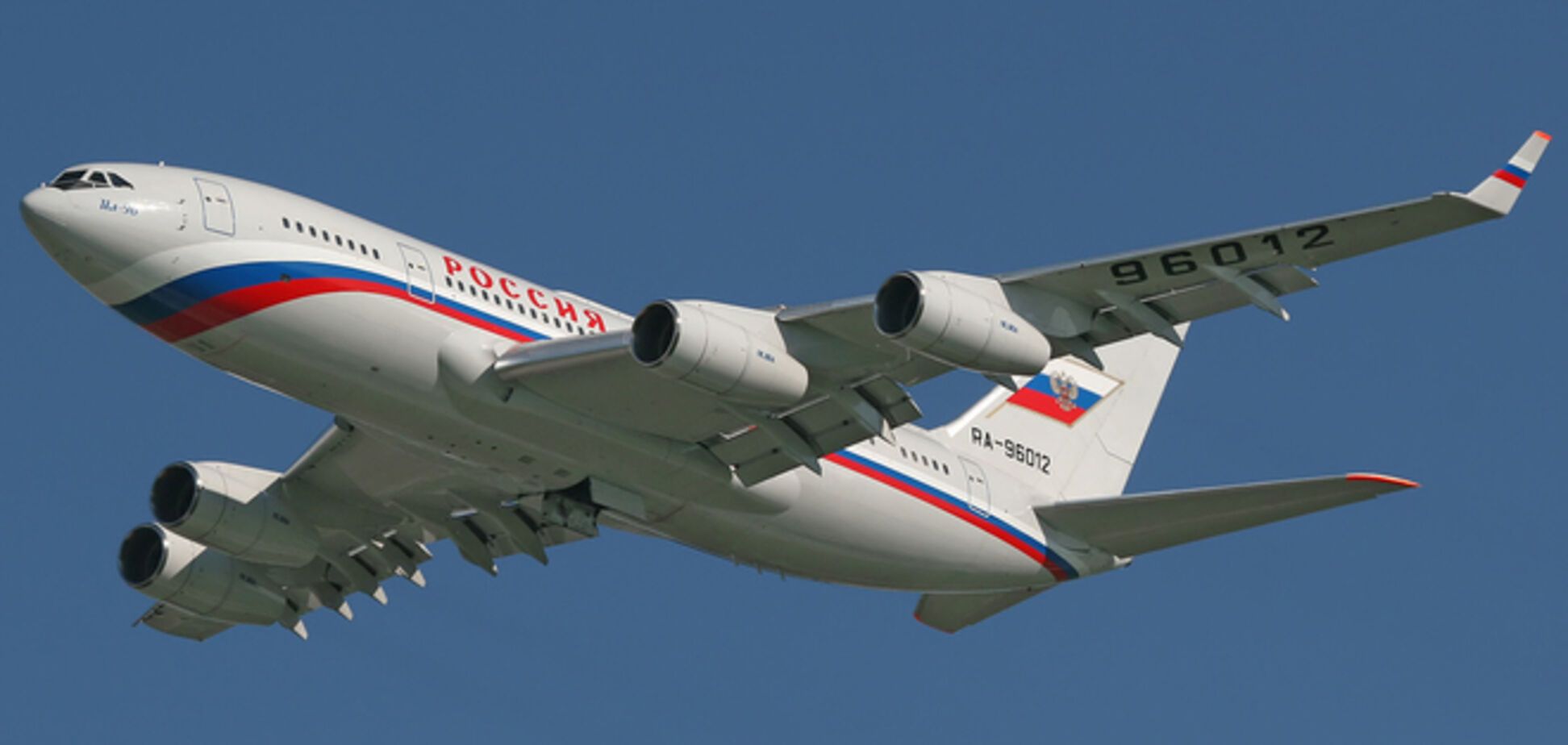 Російські літаки поки літатимуть до Криму в обхід України