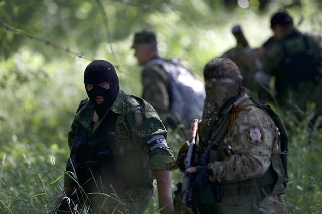 Если террористы не сдадутся, по ним будет нанесен удар с высокоточного специального оружия - Селезнев