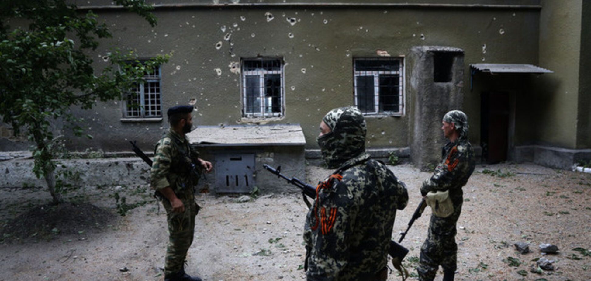 Луценко насчитал на Донбассе 20 тысяч террористов