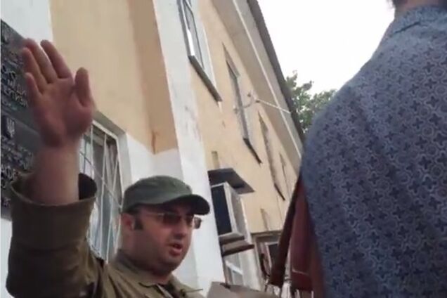 В Донецке возле морга террористы угрожали журналистам расстрелом