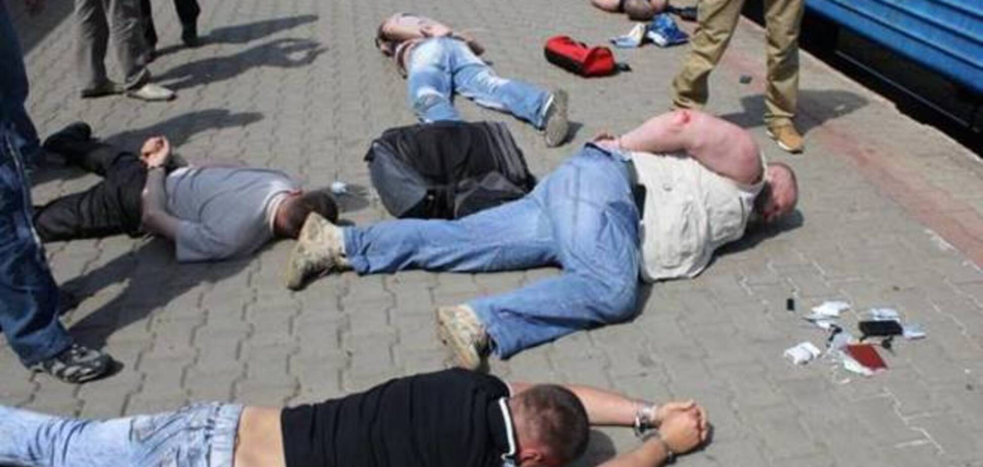 СБУ задержала 8 украинцев, ехавших в Москву в тренировочный лагерь для террористов