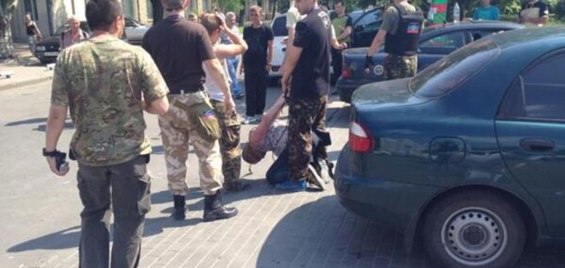 'ДНРовцы' избили человека до бессознательного состояния
