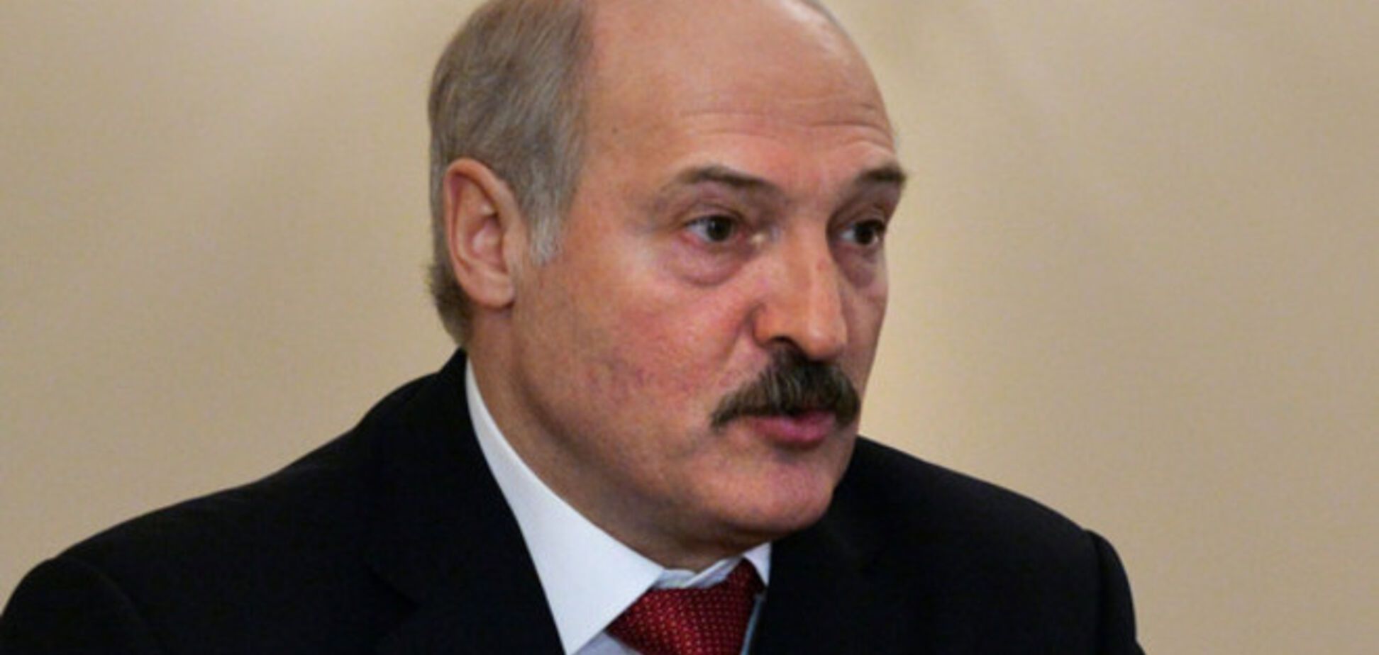 Лукашенко привітав Порошенка з обранням Президентом України