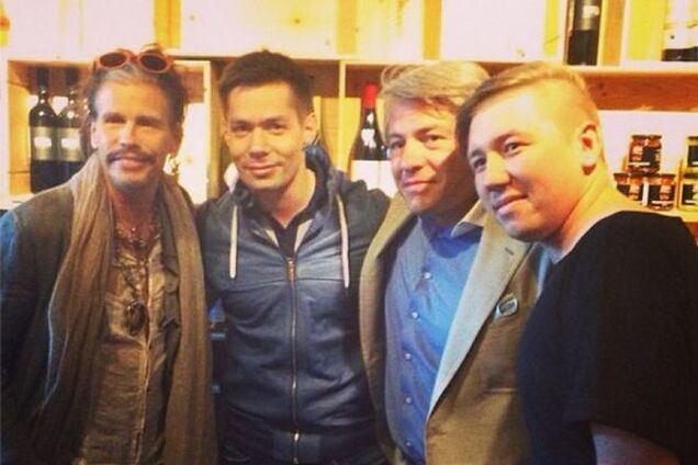 Фронтмэн Aerosmith поужинал с Сергеем Шнуровым и Стасом Пьехой