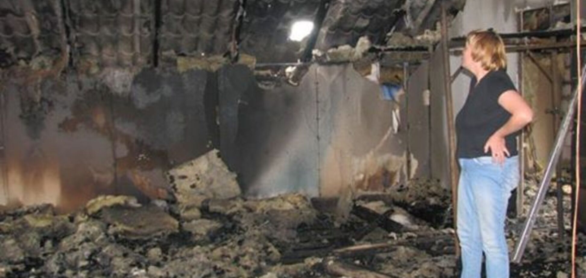 В Донецке во время боев три снаряда разрушили частный дом
