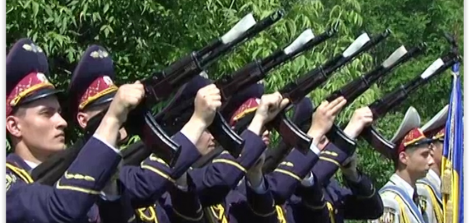 На Киевщине похоронили бойца Нацгвардии, который погиб, спасая своих побратимов