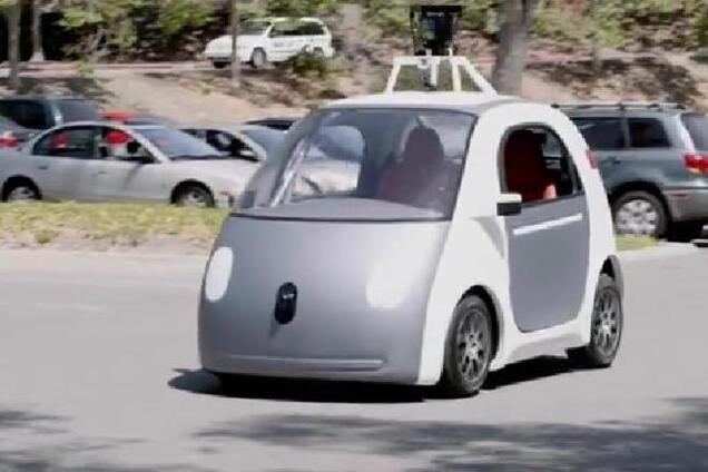 Google представила автомобиль, который ездит без руля и водителя