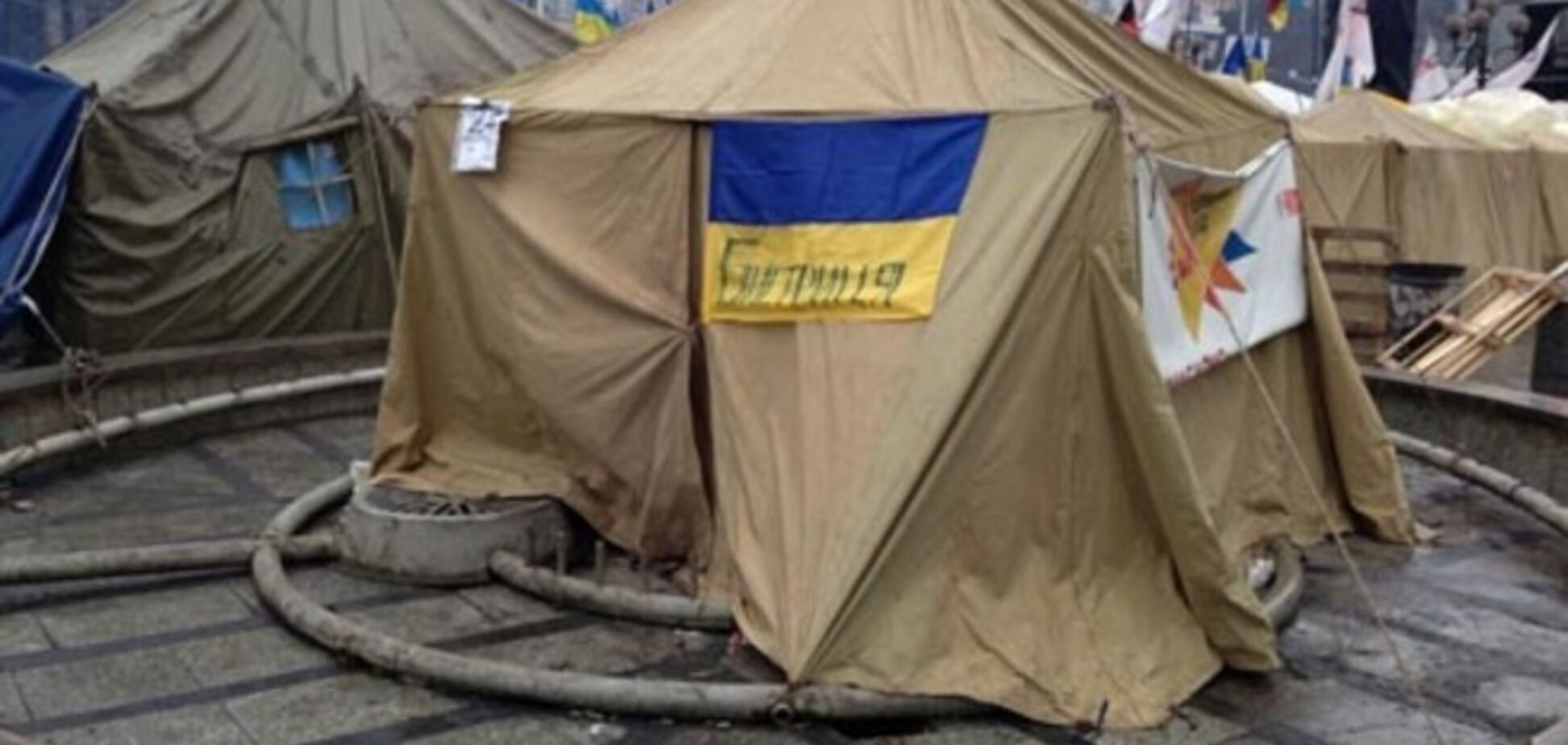 В пятницу Самооборона Майдана начнет демонтаж палаток в центре Киева
