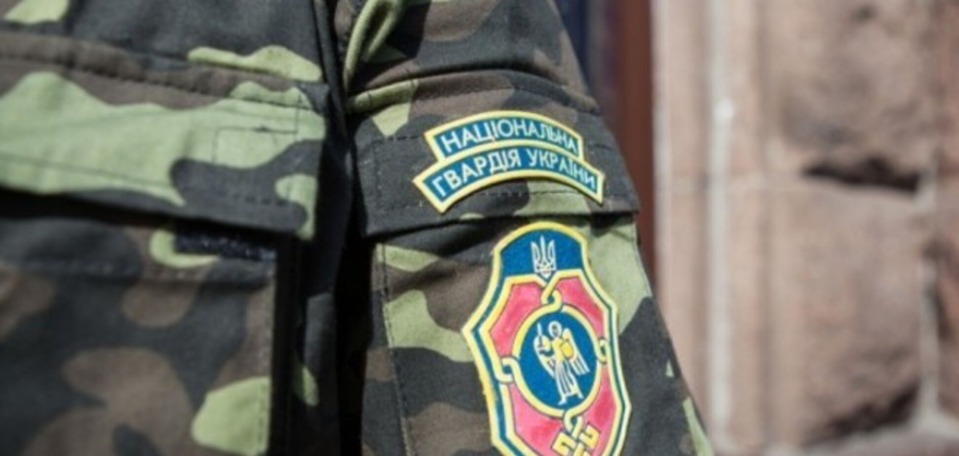 Во время штурма террористами воинской части на Луганщине тяжело ранен контрактник