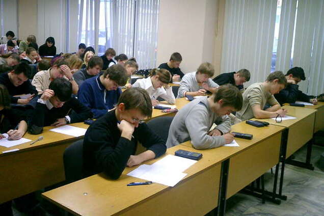 Для выпускников Донбасса проведут вторую сессию ВНО